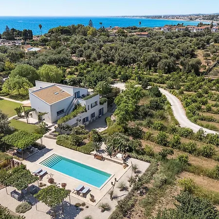 Casa Degli Aranci Villa *