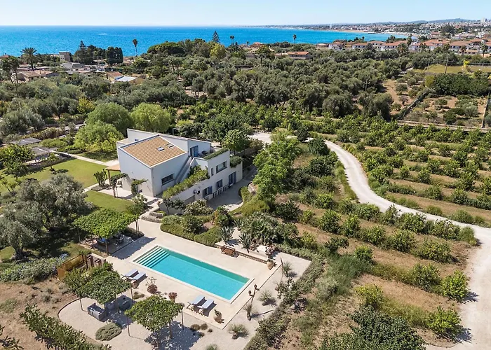 Casa Degli Aranci Villa *